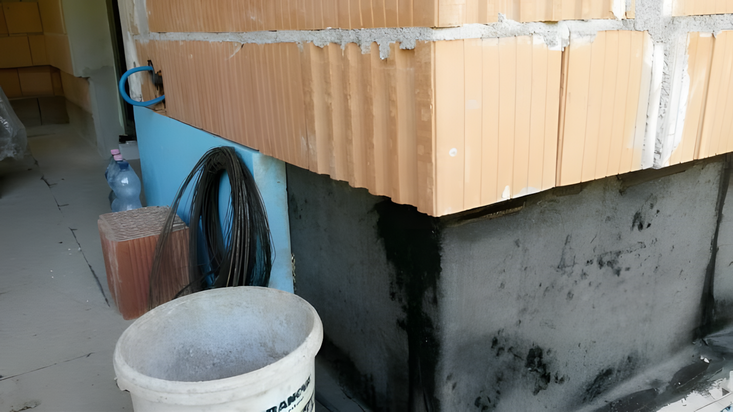 Lábazati hőszigetelés rétegrend